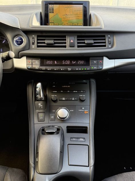 LEXUS CT 200H HYBRID 136 CV SENSATION / ORIGINE FRANCE GARANTIE 6 MOIS  2012