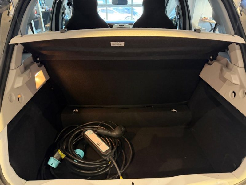 RENAULT ZOE LIFE R90 40KWH LOCATION BATTERIE / SOH 90% 2019