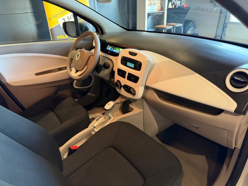 RENAULT ZOE LIFE R90 40KWH LOCATION BATTERIE / SOH 90% 2019