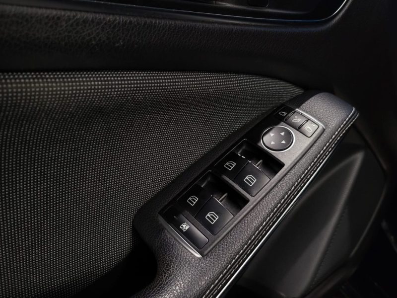 MERCEDES CLASSE A 180 D 109cv SENSATION 7G-DCT CARPLAY / CAMERA / DRIVE SELECT