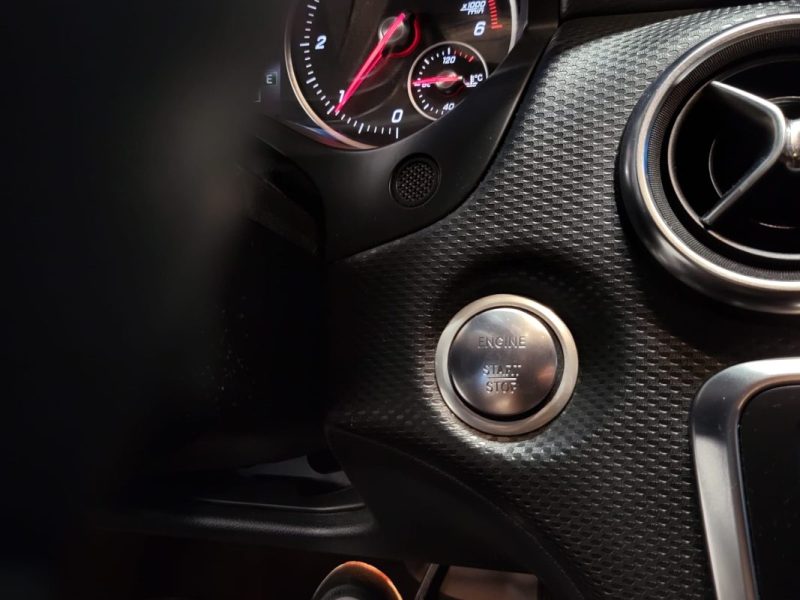 MERCEDES CLASSE A 180 D 109cv SENSATION 7G-DCT CARPLAY / CAMERA / DRIVE SELECT