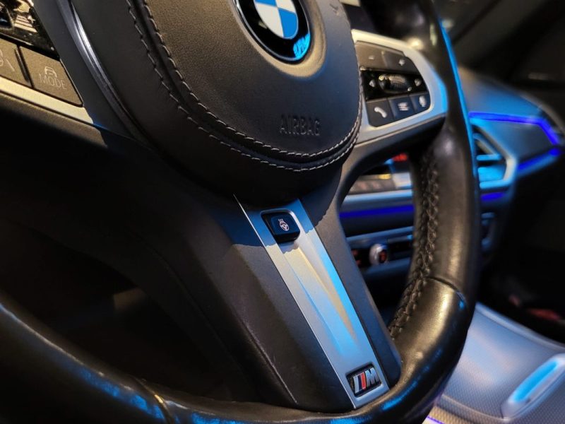 BMW X5 X-DRIVE M50D 400Cv TOIT OUVRANT / ATTELAGE / 360° / TÊTE HAUTE