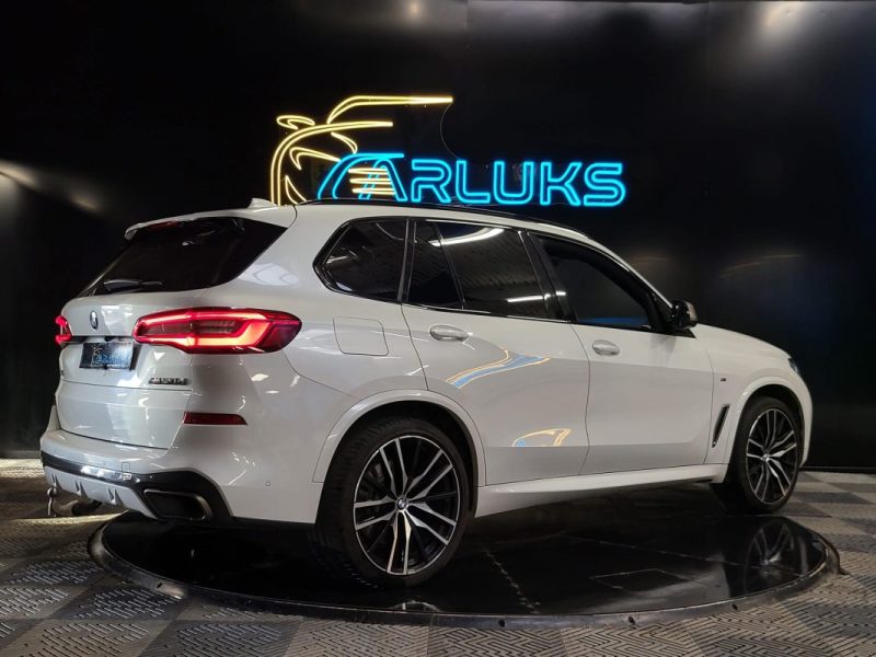 BMW X5 X-DRIVE M50D 400Cv TOIT OUVRANT / ATTELAGE / 360° / TÊTE HAUTE