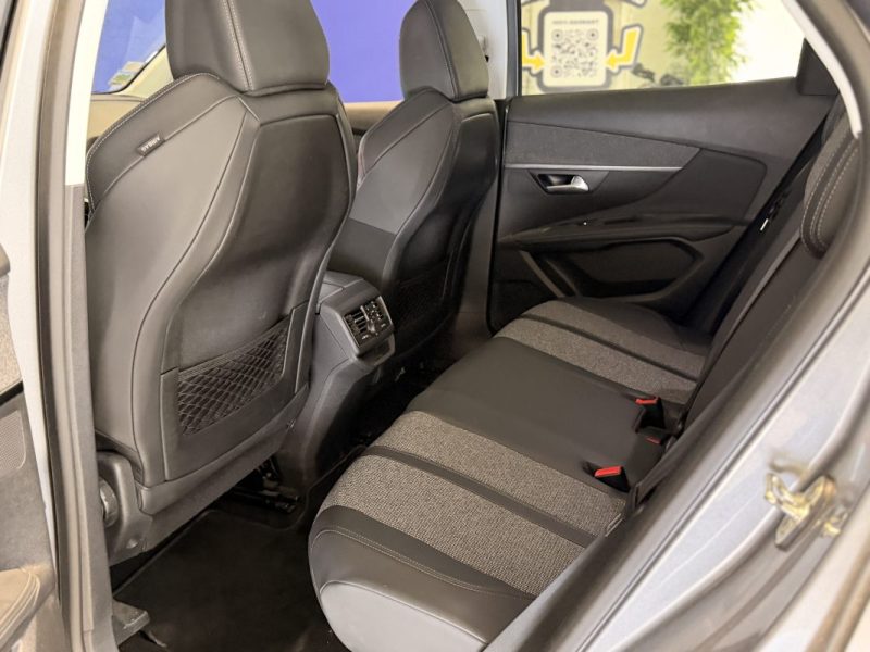 Peugeot 3008 - 1.2 L - COURROIE NEUVE - ENTRETIEN SUIVI - ALLURE - AUTOMATIQUE - 131 ch 