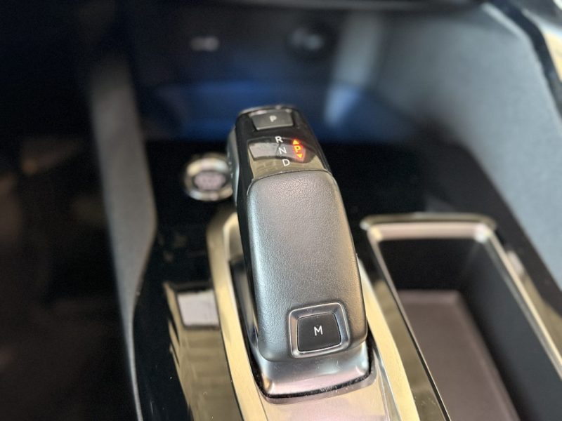 Peugeot 3008 - 1.2 L - COURROIE NEUVE - ENTRETIEN SUIVI - ALLURE - AUTOMATIQUE - 131 ch 