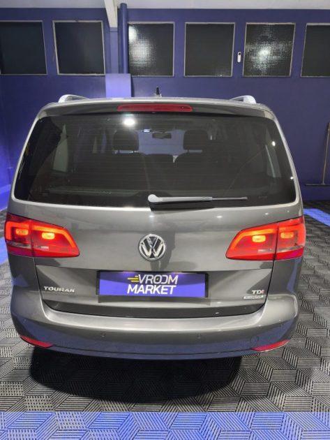 VOLKSWAGEN TOURAN 1.6 TDI 105CH FAP TRENDLINE SUIVIE ENTRETIEN DISTRI OK