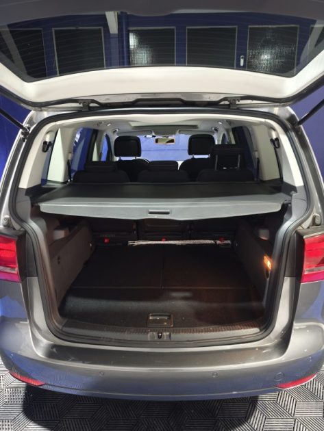 VOLKSWAGEN TOURAN 1.6 TDI 105CH FAP TRENDLINE SUIVIE ENTRETIEN DISTRI OK
