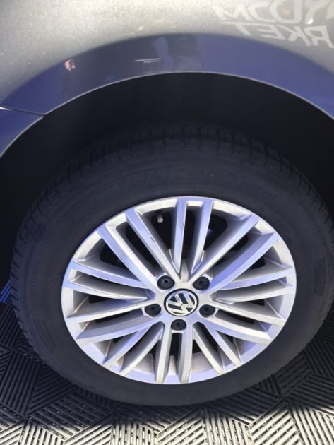 VOLKSWAGEN TOURAN 1.6 TDI 105CH FAP TRENDLINE SUIVIE ENTRETIEN DISTRI OK