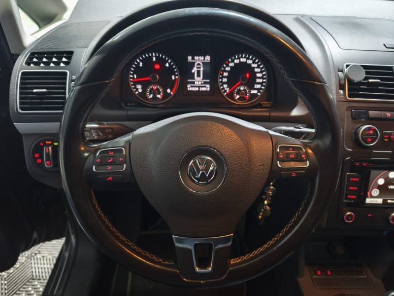 VOLKSWAGEN TOURAN 1.6 TDI 105CH FAP TRENDLINE SUIVIE ENTRETIEN DISTRI OK