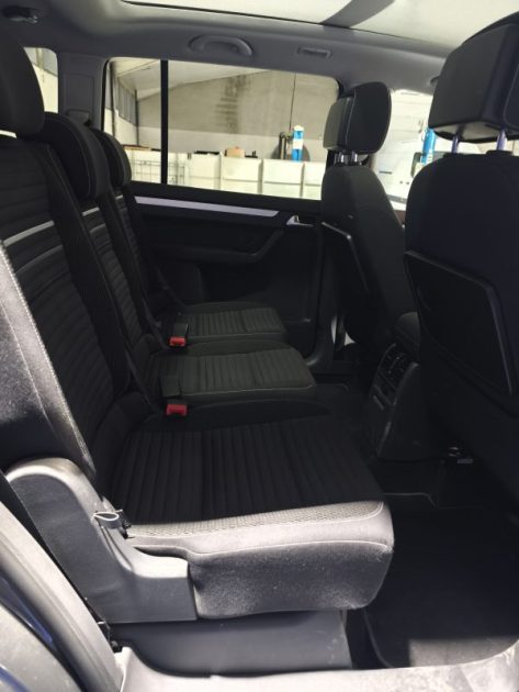 VOLKSWAGEN TOURAN 1.6 TDI 105CH FAP TRENDLINE SUIVIE ENTRETIEN DISTRI OK