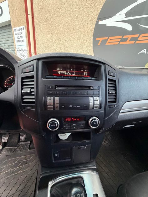 MITSUBISHI PAJERO COURT 3.2 200CH 4WD - 2PL