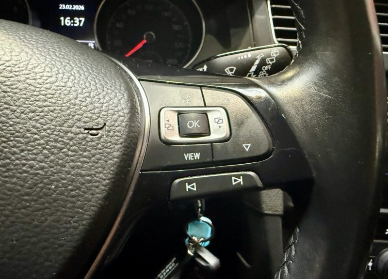 VOLKSWAGEN GOLF 1.6 TDI 115 IQ.DRIVE DSG 