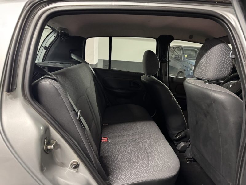 RENAULT CLIO CAMPUS AUTHENTIQUE 1.2 GPL 2010