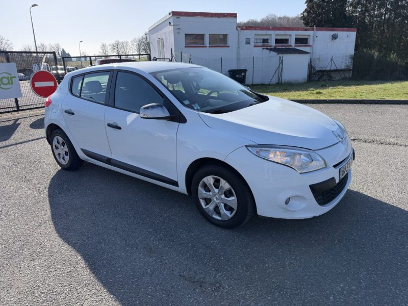 RENAULT MEGANEIII 1.5 DCI 110 AUTHENTIQUE 2011