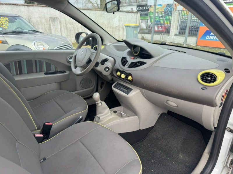 RENAULT TWINGO LIBERTY 2012