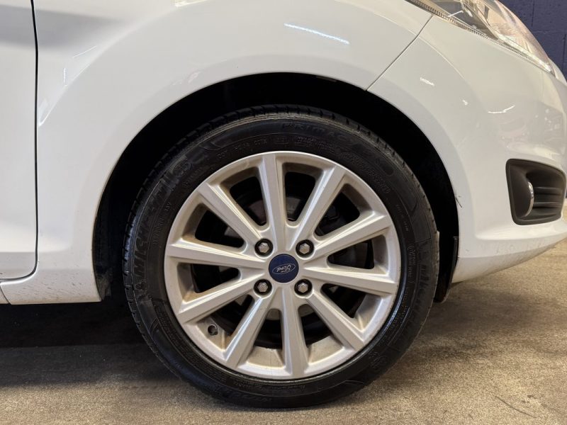 FORD FIESTA 1.0 - 100CH -  STOP&START TITANIUM 5P SUIVI FACTURES - 79950KM 