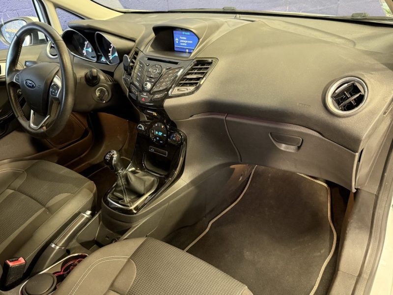 FORD FIESTA 1.0 - 100CH -  STOP&START TITANIUM 5P SUIVI FACTURES - 79950KM 