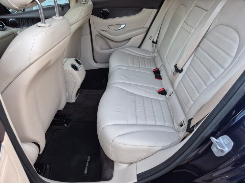 Mercedes GLC 250d 204 ch finition Fascination — le haut de gamme de la série.