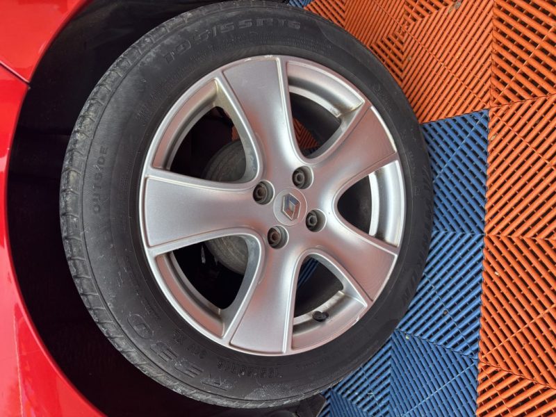 RENAULT CLIO IV 1.5 DCI 90CH ENERGY EXPRESSION ECO² 2013