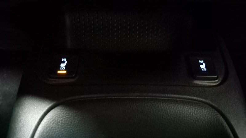 TOYOTA COROLLA BERLINE HYBRIDE 184cv DYNAMIC BUSINESS/1 ERE MAIN/TVA RECUPERABLE