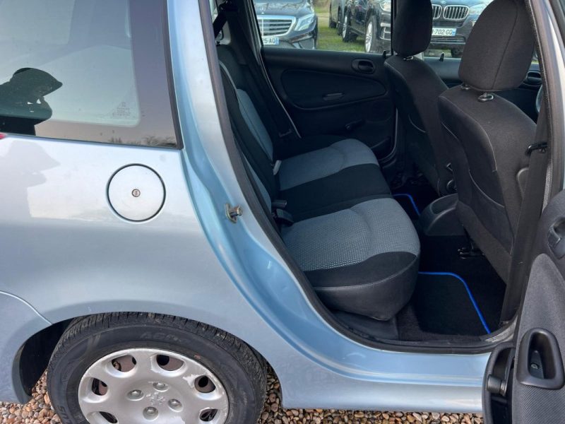 PEUGEOT 206 SW 1.4 i 75 ch X-Line
