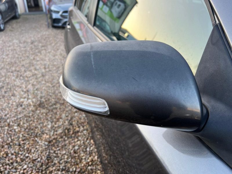 TOYOTA URBAN CRUISER 90 D-4D 2WD Life