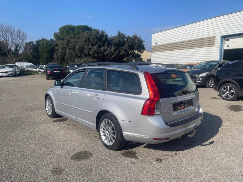 VOLVO V50 2.0 D 136CH MOMENTUM 101MKM