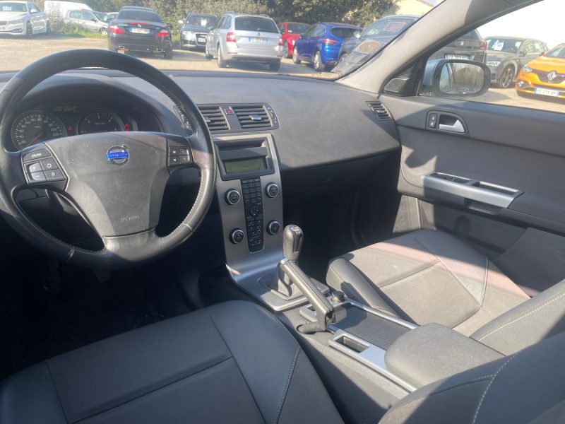 VOLVO V50 2.0 D 136CH MOMENTUM 101MKM