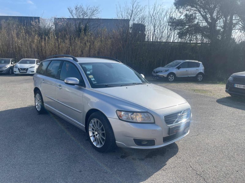 VOLVO V50 2.0 D 136CH MOMENTUM 101MKM