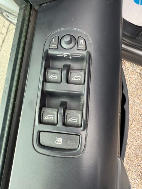 LAND ROVER FREELANDER 2 HSE TD4 2.2l 152CV BVA