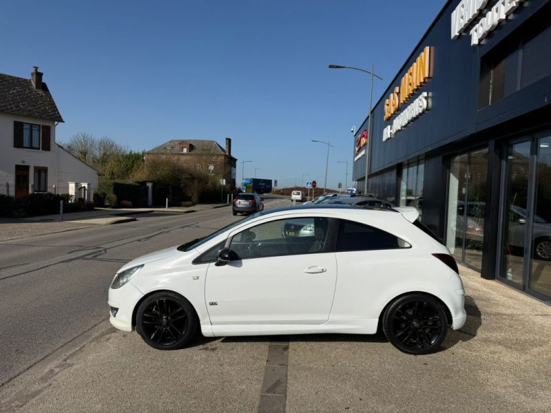 Opel Corsa 1.4 Twinport 100Ch 111 Pack OPC