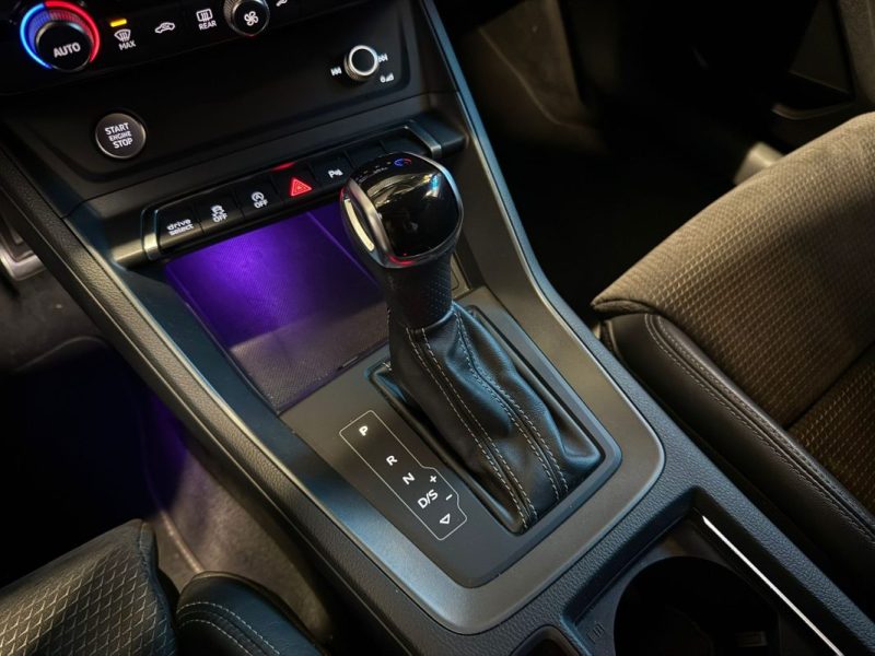 AUDI Q3 Sportback 35 TDI 150 ch S line  S TRONIC 7 / TOIT OUVRANT + KEYLESS + CARPLAY /