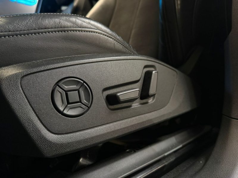 AUDI Q3 Sportback 35 TDI 150 ch S line  S TRONIC 7 / TOIT OUVRANT + KEYLESS + CARPLAY /