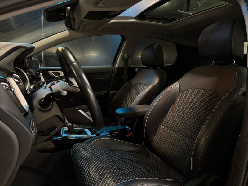 KIA XCEED 1.6 CRDI  ACTIVE 136 ch DCT7 / TOIT OUVRANT + CAMERA + KEYLESS /