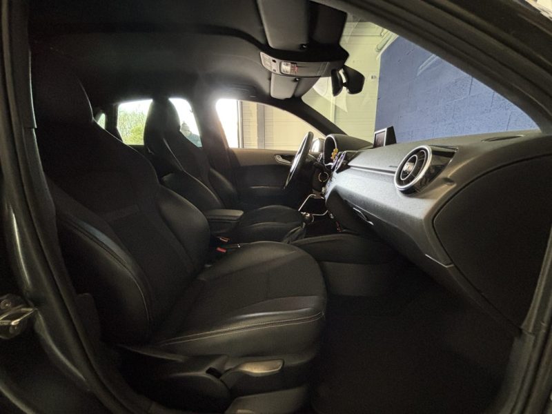 AUDI A1 SPORTBACK 1.4 TFSI 185 CV S LINE 2013 / BOSE  / KEYLESS / SIEGES S1 / JANTES ROTORS