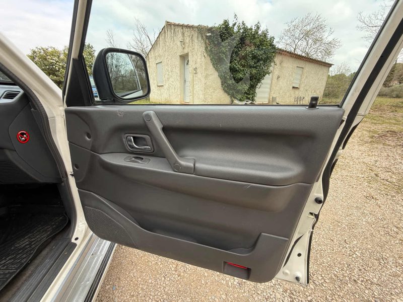 MITSUBISHI PAJERO  2.5 TD 115 MONTERO  2005