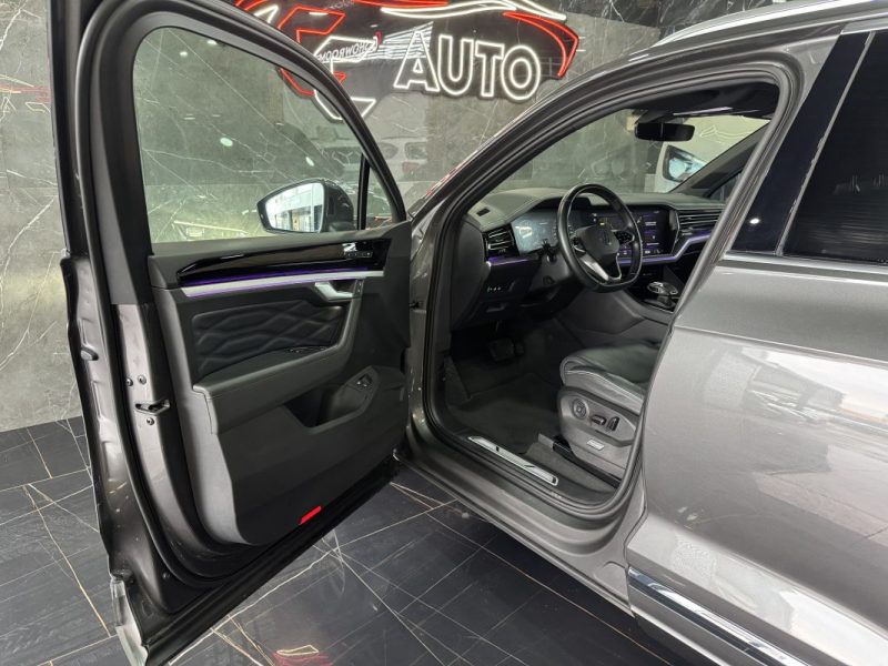 VOLKSWAGEN TOUAREG 3 3.0 TSI EHYBRID 381CH ATMOSPHÈRE 4MOTION BVA8 2021 TTC