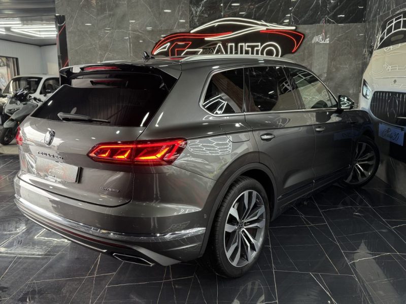 VOLKSWAGEN TOUAREG 3 3.0 TSI EHYBRID 381CH ATMOSPHÈRE 4MOTION BVA8 2021 TTC