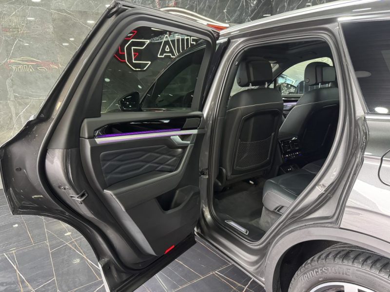 VOLKSWAGEN TOUAREG 3 3.0 TSI EHYBRID 381CH ATMOSPHÈRE 4MOTION BVA8 2021 TTC