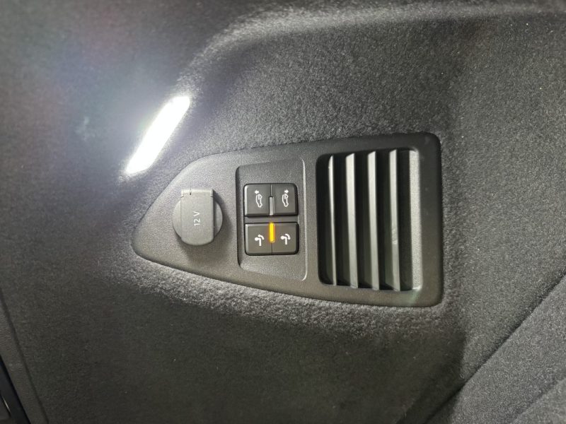 VOLKSWAGEN TOUAREG 3 3.0 TSI EHYBRID 381CH ATMOSPHÈRE 4MOTION BVA8 2021 TTC