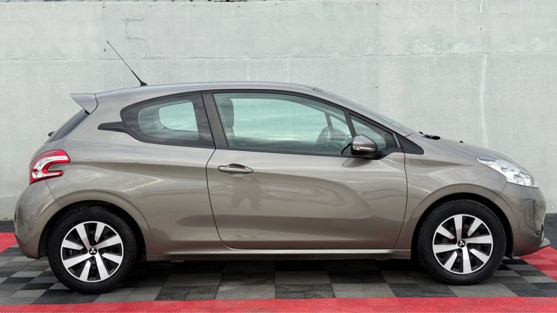 PEUGEOT 208 1.2 VTI ALLURE 5P 2012