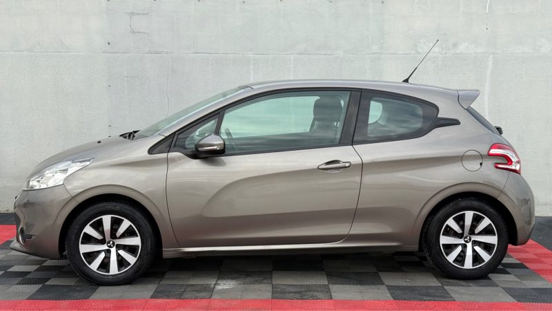 PEUGEOT 208 1.2 VTI ALLURE 5P 2012