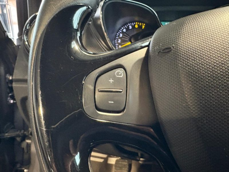 🔹 Renault Captur – Finition Business 🔹 0.9 TCe – 90 chevaux 🔹 Boîte manuelle -  Garantie  
