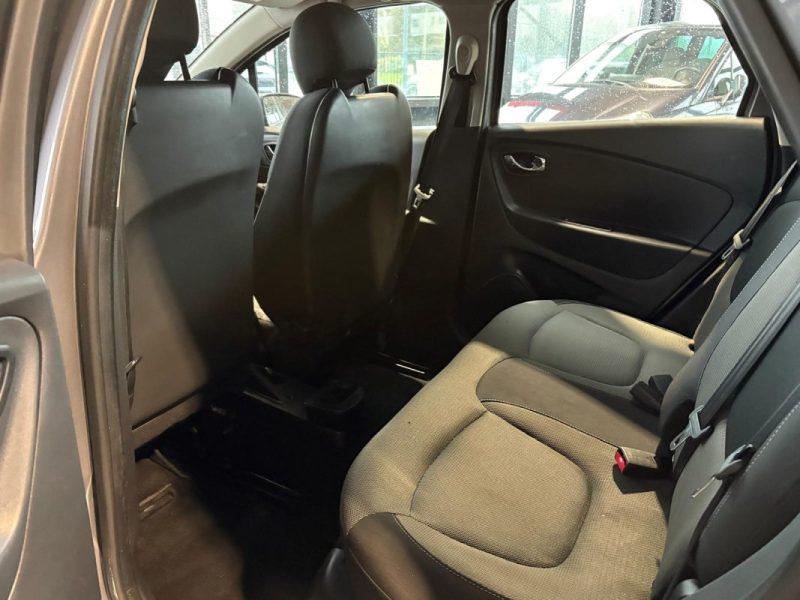 🔹 Renault Captur – Finition Business 🔹 0.9 TCe – 90 chevaux 🔹 Boîte manuelle -  Garantie  