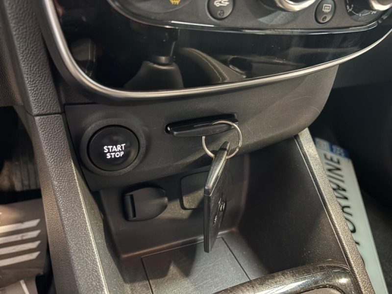 Clio IV 1.2 73ch 🚗 Distribution neuve 🔧 Suivi 📋 Reprise 🔄 Garantie 🛡️