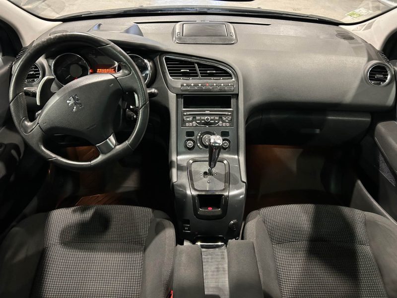PEUGEOT 5008 1.6 HDI 110CH BMP6 