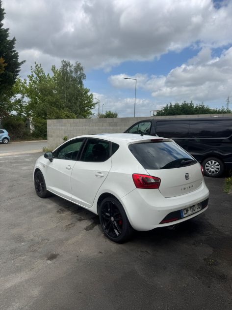SEAT IBIZA IV SC 2.0 TDI 143 FR 2012