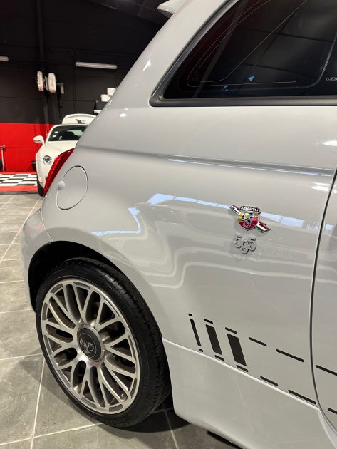 FIAT 500 ABARTH 1.4 TURBO T-JET 145CH 595 GRIS CRAIE TOIT PANO