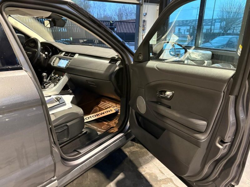 🔹 Land Rover range Rover Evoque Pure 2.0 150 Ch🌞 Toit panoramique 📷 Caméra de recul🛡️Garantie
