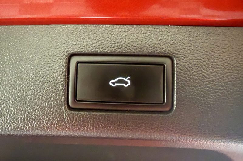 VOLKSWAGEN ARTEON 2.0 TDI 150CH R-LINE DSG7 TOIT OUVRANT